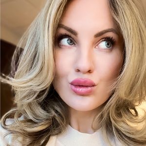 Meet your Posher, Leslie